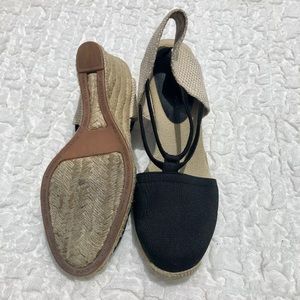 Adrienne Vittadini Espadrille Canvas Wedges SZ 8.5
